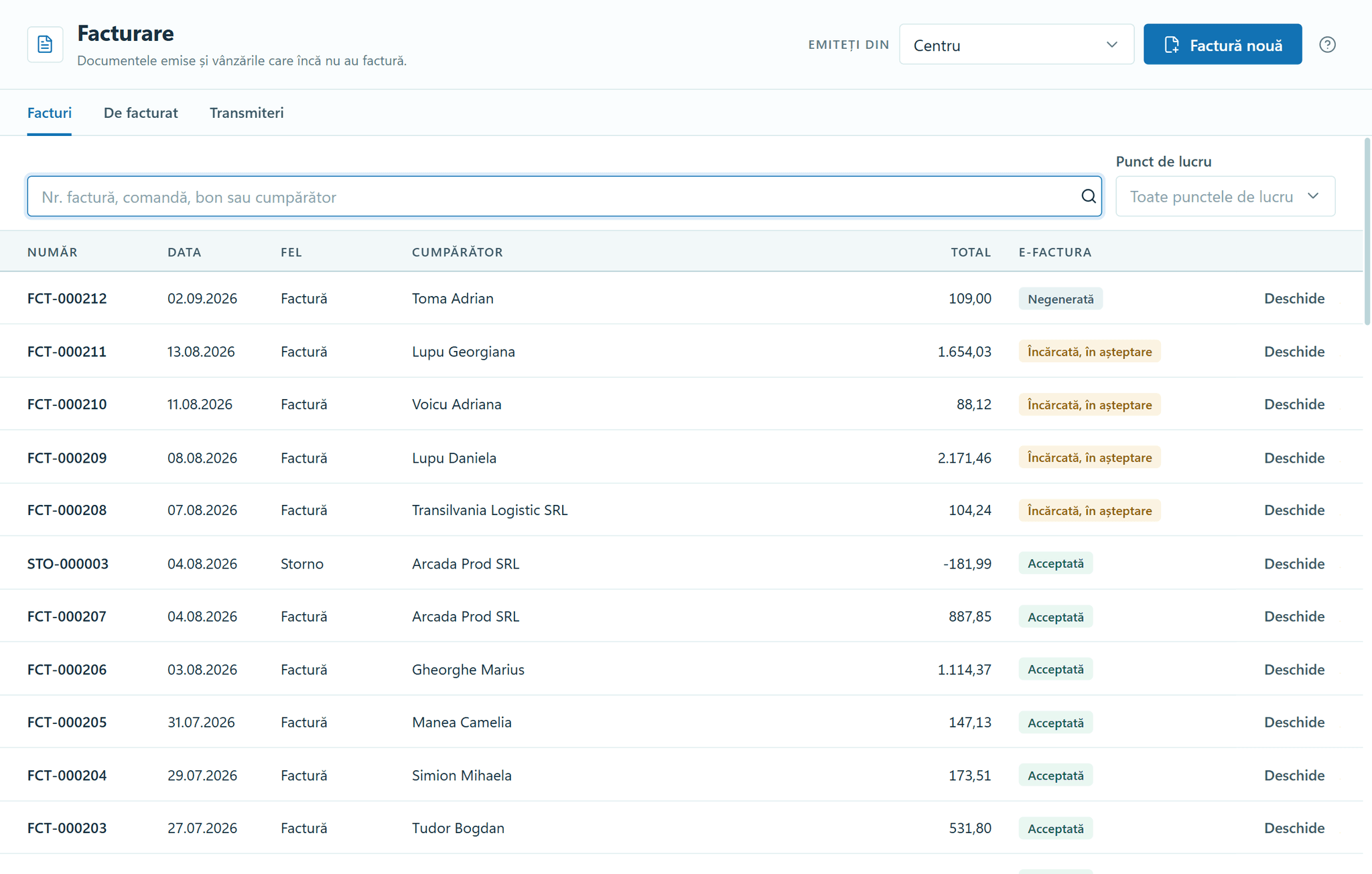 The Invoicing module in OptiSwift: the invoices issued, each with its number, date, type (invoice or credit note), buyer, total and status.